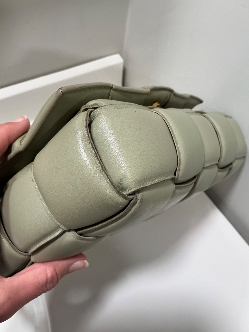 Bottega Venetta Padded Cassette Bag Sage green - Picture 10 of 13